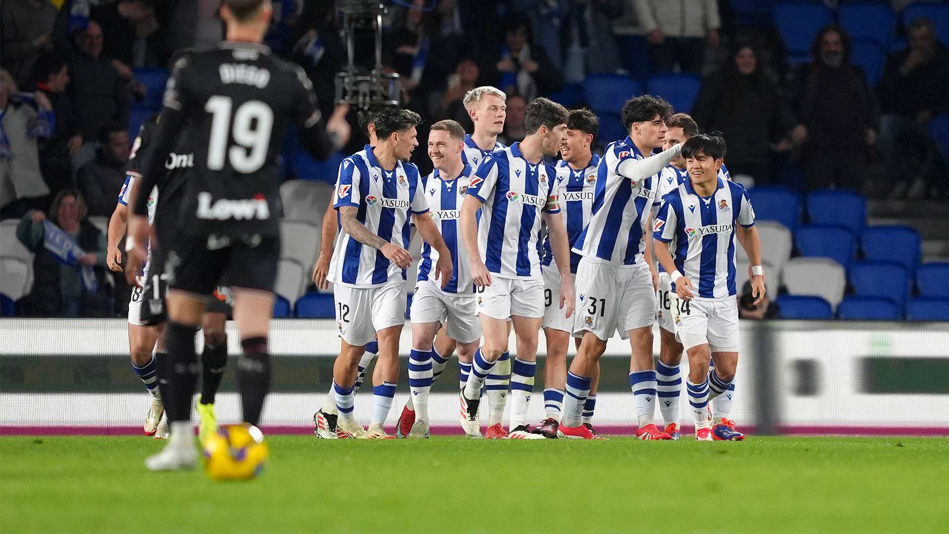 在花费与盈 在花费与盈